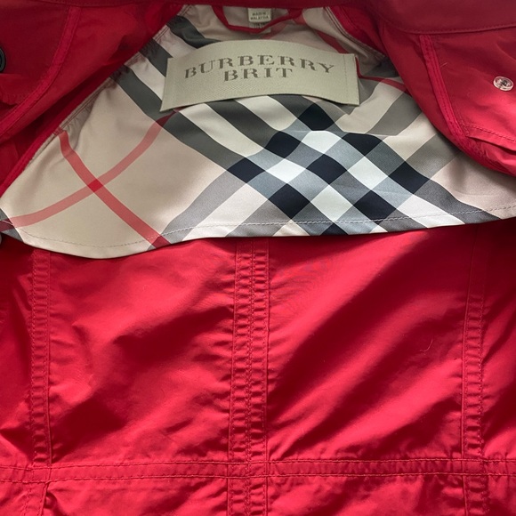 Burberry raincoat - Picture 14 of 14